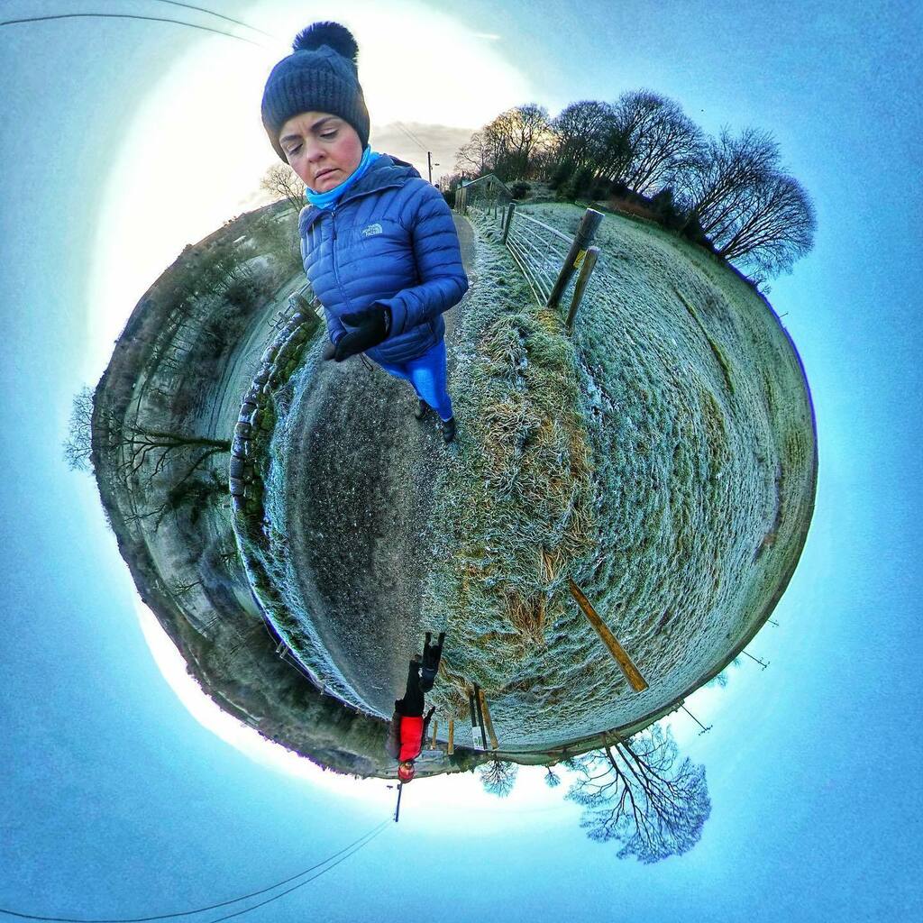 mrsk3r's tweet photo. When you push the trigger too early and you look like a confused giant ๐คฃ#insta360 #tinyplanetexplorer
-
-
-
#outdoors #landscapephotography #landscape #explore #travel #wander #nature #naturelovers #nature_brilliance #moors #calderdale #calderdorniaโฆ https://t.co/QhPjYLzI9N https://t.co/F5F6WIAFtJ