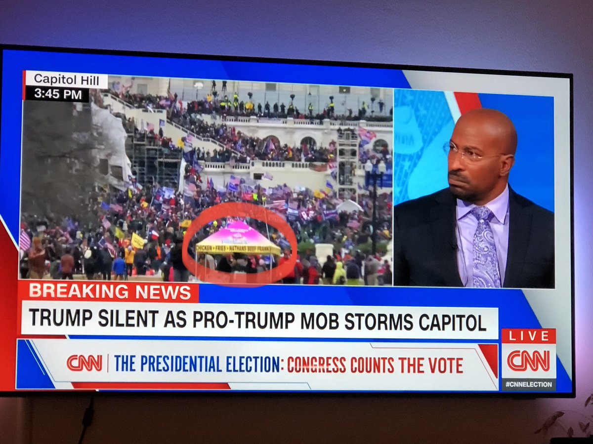 Smitsmeister's tweet photo. He did it! @realDonaldTrump officially turned the US into a third world country. At least someone knows how to ‘feed’ ‘the people’ in a decent way.
#washington #jokeoftheworld #insurrection #decensy #respect #Tolerance #trump #biden https://t.co/D2uMLQ4Pq0