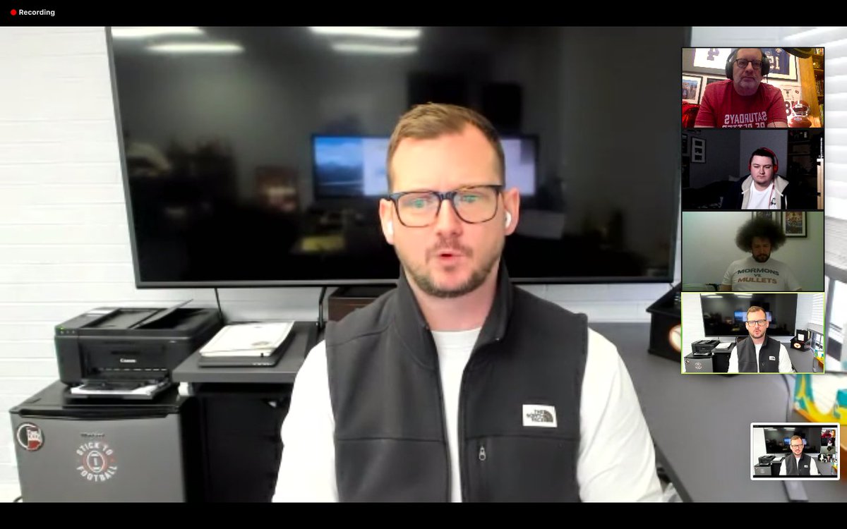 geosomerville's tweet photo. That moment when @nfldraftscout doesn't quite agree with our take on Ian Book..it was great to have Matt Miller on to talk about his new venture #DraftScout - listen here &amp; now! 🔽🔽🔽 #CFBPlayoff #CFB @thecollegechaps 
https://t.co/KXeBMdEyZB https://t.co/vStDb3s97D