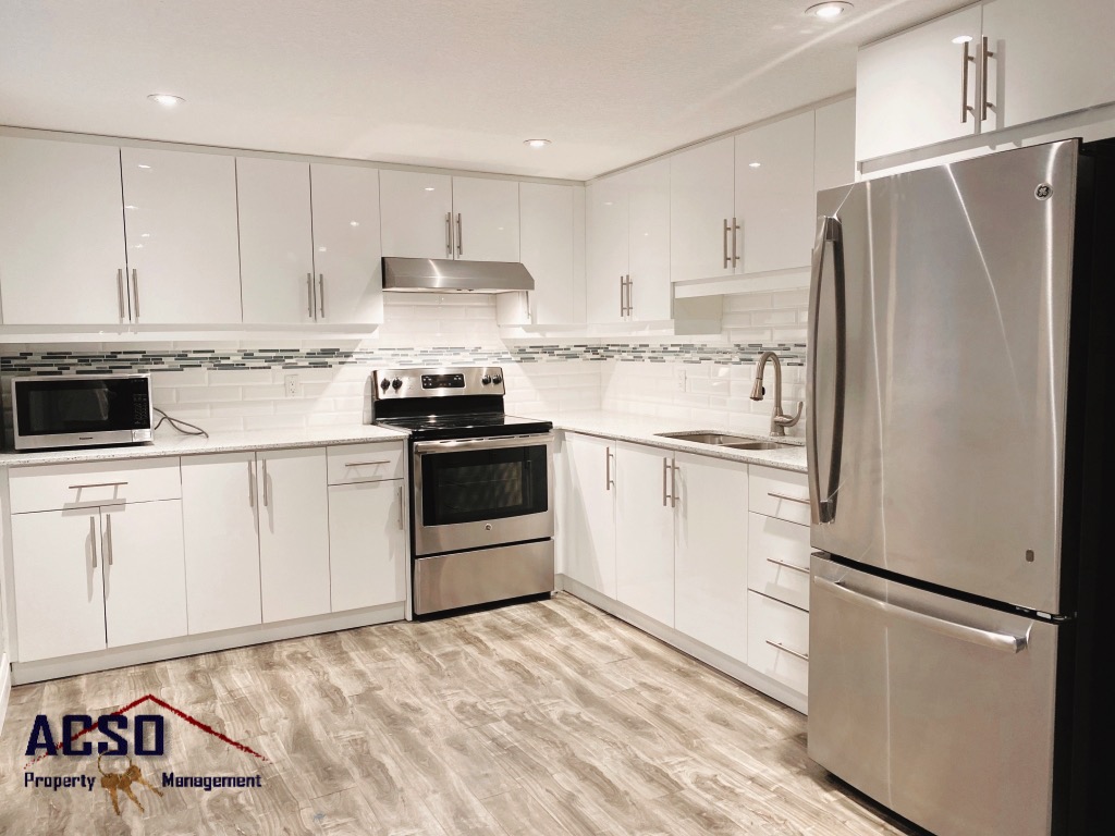 ACSOProperties's tweet image. This beautiful, modern lower level of a duplex is ready for move in for February 1st! Just minutes from Fairview Park Mall and many other amenities.

Lower-87 Third Ave. Kitchener

To see more check out
kijiji.ca/v-view-details…

#KitchenerRentals #HomesForRent #ACSOPMInc