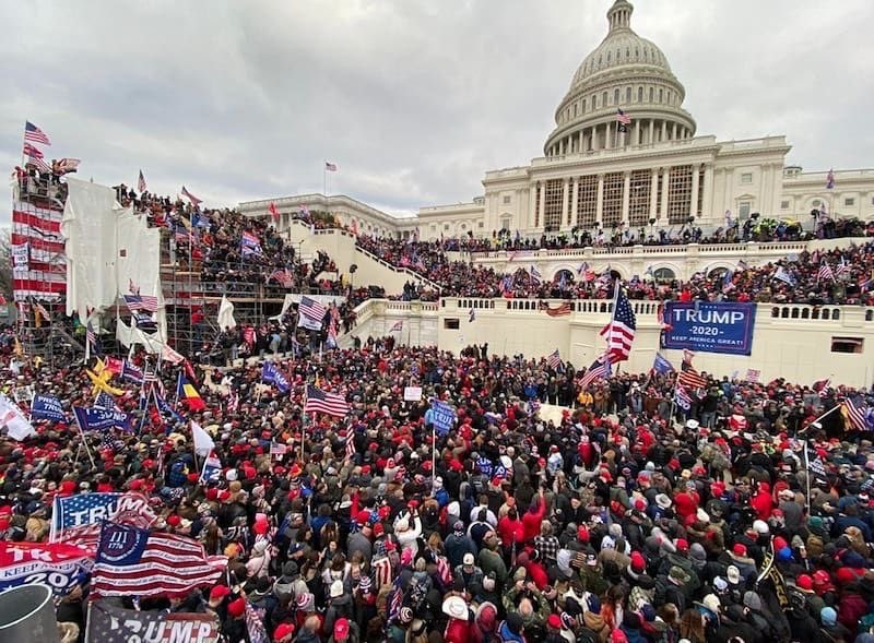 davedamians's tweet photo. “Quest’anno può solo andare meglio”

6 gennaio:
#Washington #Trump https://t.co/nAJftsbBOc