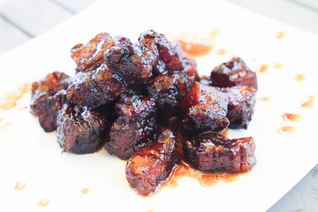 Thermapen's tweet photo. Smoked pork belly burnt ends. Temperature never tasted so good https://t.co/ykvogLOdBx #thermoworks #thermapen #bbq #smoked #barbecue #bbqlife #bbqfam #food #foodie #lowandslow #eeeeats #grillinfools #bbqpic #meatlife #carnivore #paleo #pork #burntends #porkbelly #foodphotography https://t.co/V8JaGnZwPM