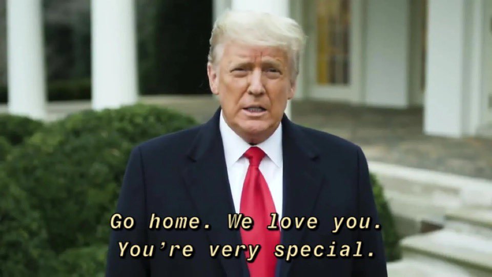 kansassykat's tweet photo. my friends to me after I’ve had too much to drink at the bar https://t.co/xJgHZ04knD