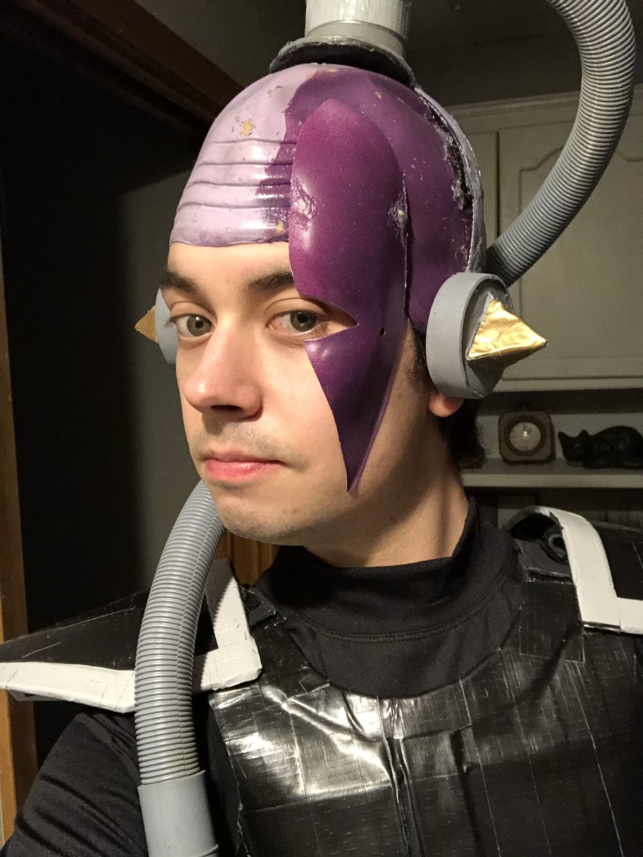 SeanDon1994's tweet photo. Just trying to do some touchups for my #zoda 
.
.
#FZero #fzerogx #cosplay #costume #touchup #project #fixingup #nintendo #Gamecube #n64 #Nintendo64 https://t.co/yBeakD5Am9