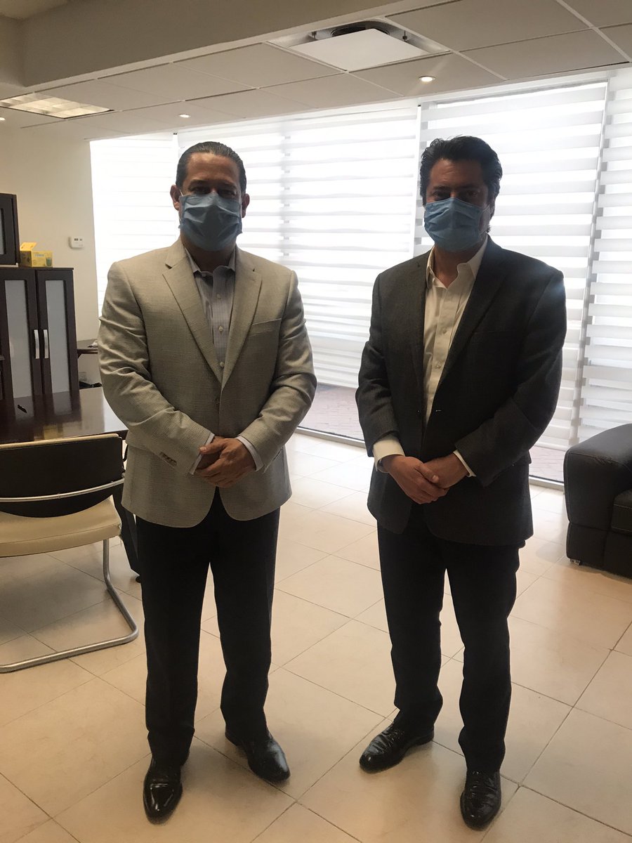 Terminando reunión de trabajo con el Secretario <a href="/enriquemym/">Enrique Martínez y Morales</a> para dar seguimiento a los programas de la Comisión Estatal de Vivienda, instruidos por el Gobernador <a href="/mrikelme/">Miguel Riquelme</a> ... Fuerte Coahuila ES!