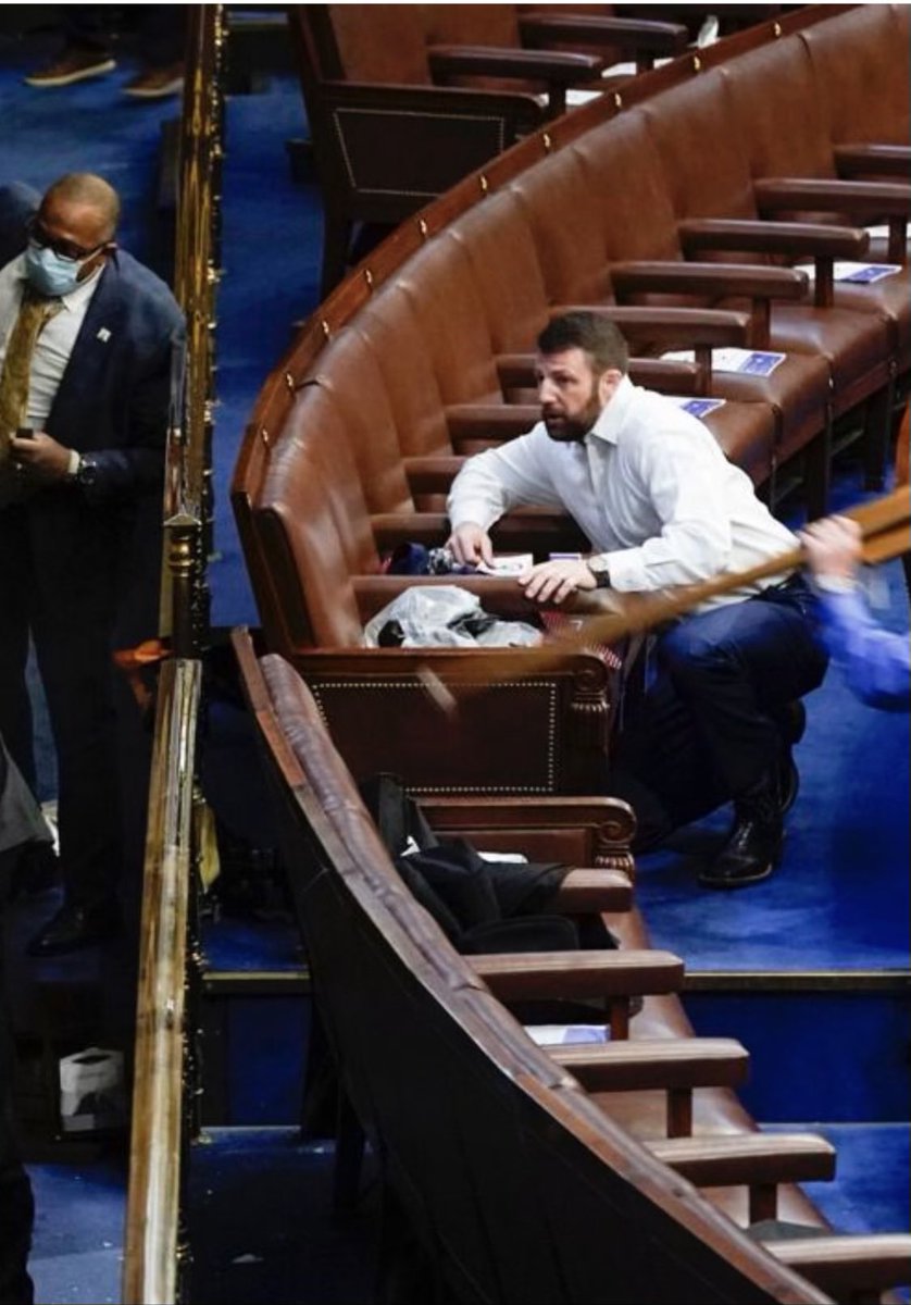 JenniferJoyOK's tweet image. Why is @RepMullin from Oklahoma cowering from his own supporters, the ones he wants to arm with no limitations? If only he had his gun, maybe he could stop them.... @MomsDemand @Everytown