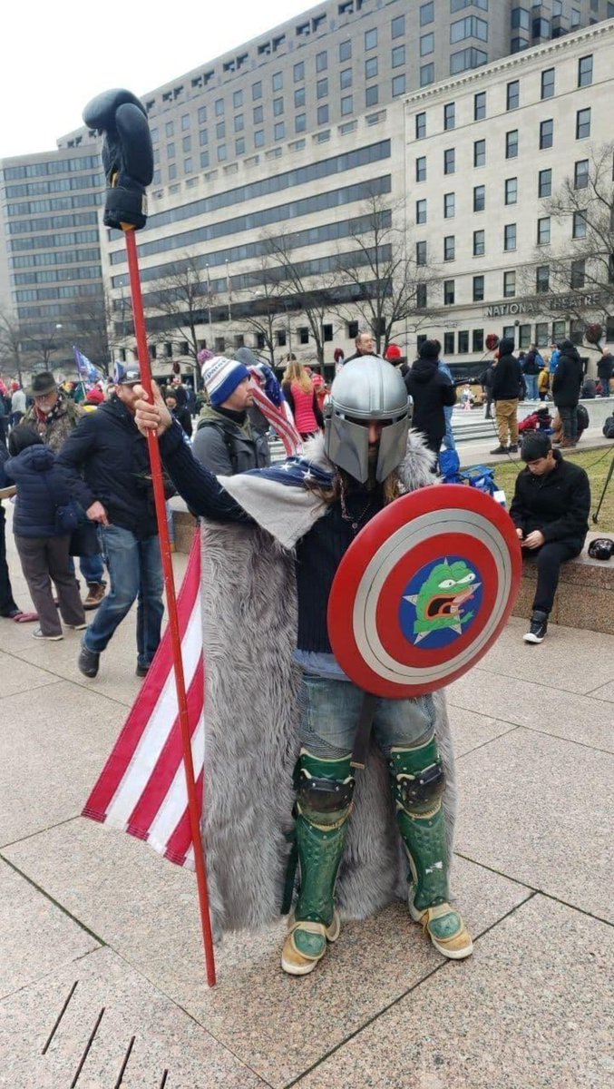 Luego quieres dar un golpe de estado pero Disney Plus te tiene un poco confundido.