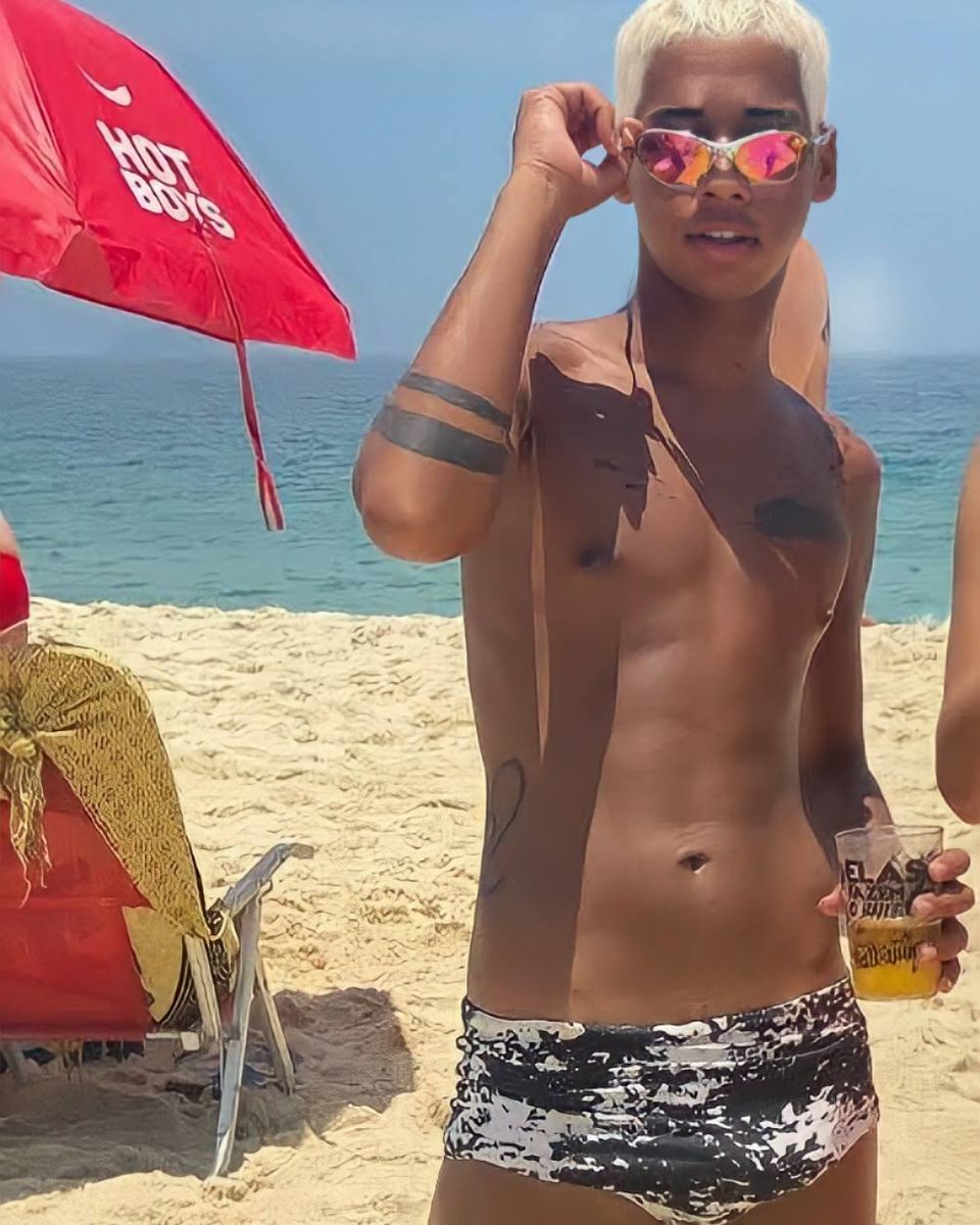 pkklopes's tweet photo. Na praia / em casa 🥵🔥 https://t.co/OEmaxdXXi6