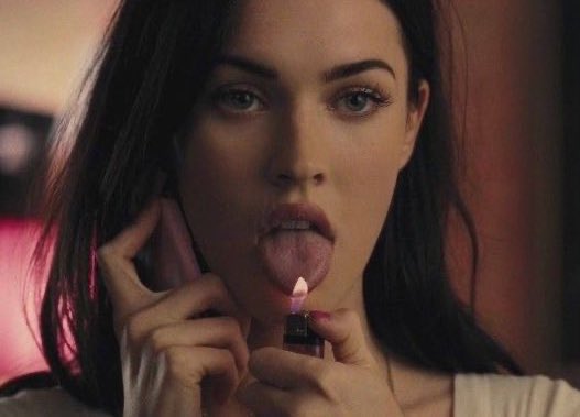 redsmoothiegirl's tweet image. 𝐁𝐄𝐂𝐎𝐌𝐄 𝐀 𝐑𝐄𝐃 𝐒𝐌𝐎𝐎𝐓𝐇𝐈𝐄 𝐆𝐈𝐑𝐋 𝐏𝐓 𝟐🍒:

the cherry emoji version of green smoothie girls, face masks while watching jeniffer’s body &amp;amp; drinking red smoothies, midnight runs while listening to lana, into wellness bc they wanna look and feel hot, pink candles