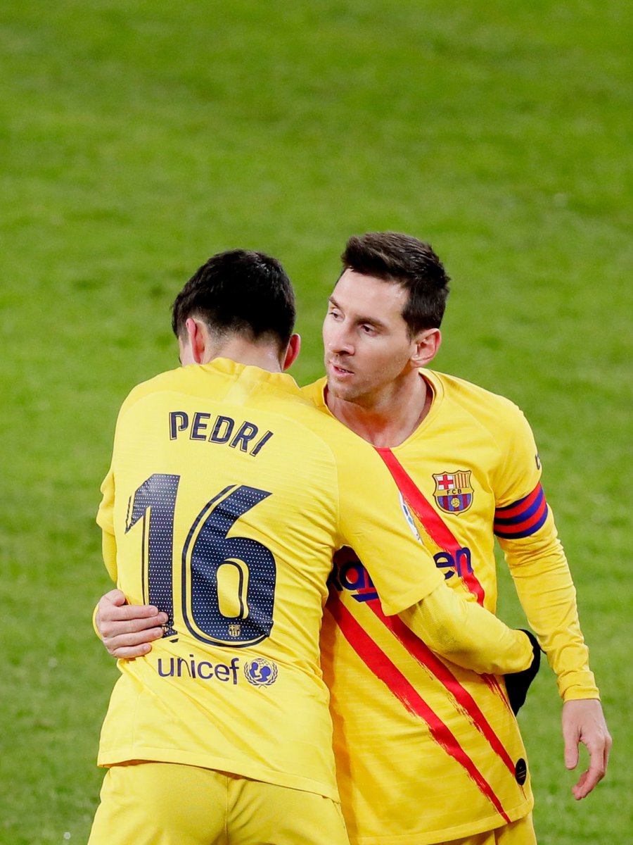 BarcaWorldwide's tweet photo. 🎙️Pedri: "During the 1-2, Leo passes me from behind and he let me knew that he was behind me, otherwise I probably wouldn't have seen him. Then, I gave him the ball." https://t.co/GZjCRM4lQi