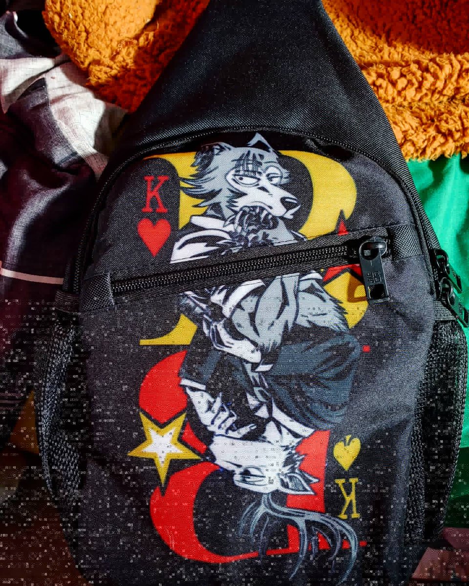 Vaalrein_Hyena's tweet photo. Got a sick Beastars bag the other day. Literally dying for Season 2 I can't wait 😩 #BEASTARS #beastarsreturn #legoshi #furry https://t.co/nrBXOvT5GQ