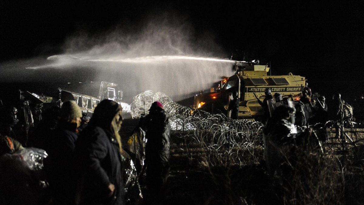 SamTXRCD's tweet photo. Unarmed protecting water in #standingrock i was shot at by the military. White people storm in armed and are “reasoned” with. #whiteprivilege https://t.co/HDCpqo4xEi