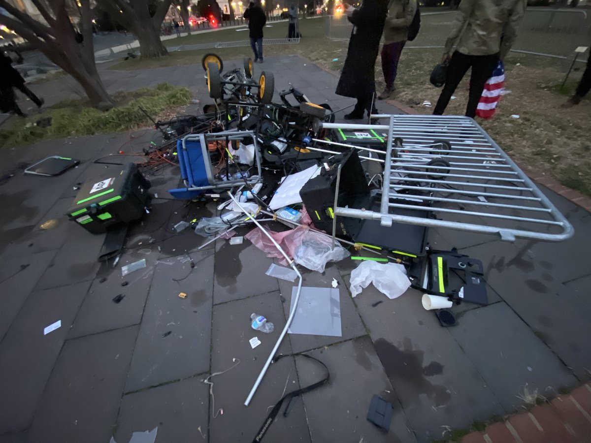 Just witnessed an alarming scene with <a href="/mjcontrera/">Jessica Contrera</a> outside the US Capitol. A group of TV reporters were swarmed and chased away from their cameras, which a mob of President Trump’s supporters trashed. 

Here’s the aftermath:
