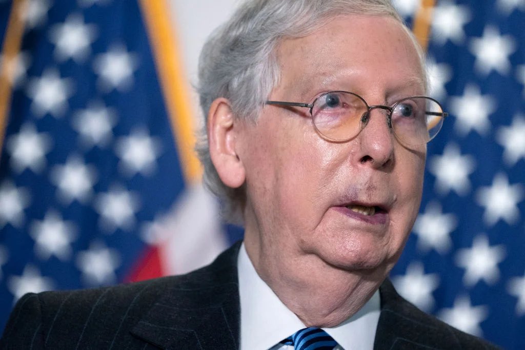 RL9631's tweet photo. Thanks to this coward Mitch @senatemajldr 
We lost the Senate 
We lost the Congress 
And now we are losing the White House! https://t.co/eGx309v93T