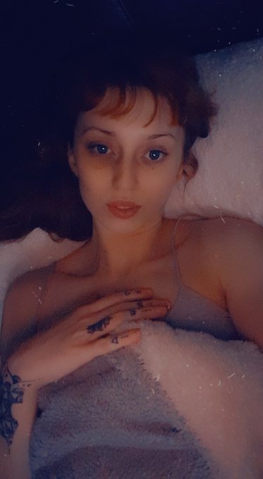 NikkiNyxNight