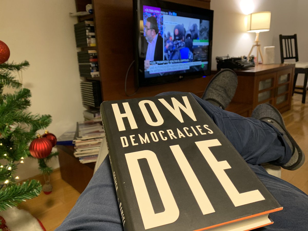 Pues se ha quedado un buen final de vacaciones para empezar nuevo libro.