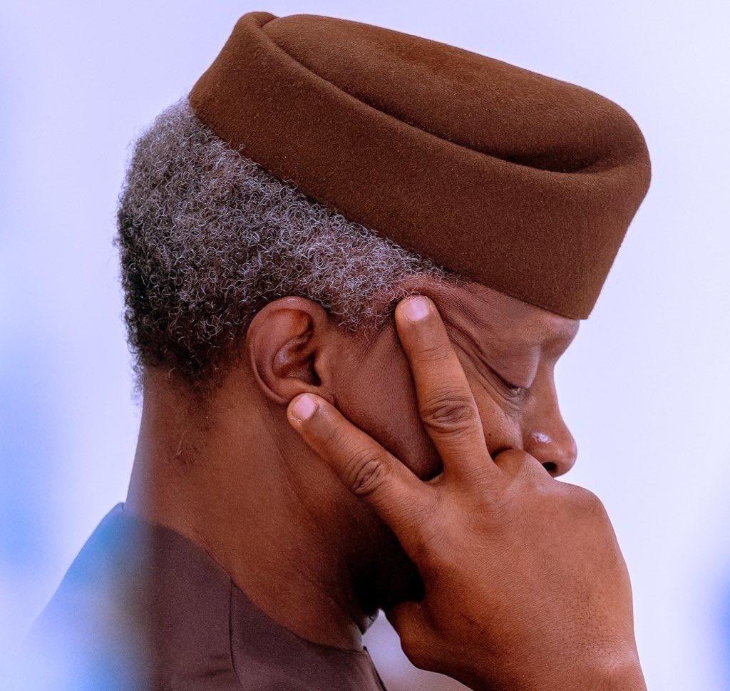 Let's start from the very beginning, when everywhere was peaceful and quiet until they released one Dubai baby from his chains and he started to cry all over the place..Omo, failed career is a bad thing oo, just see what it made a grown man do for clout