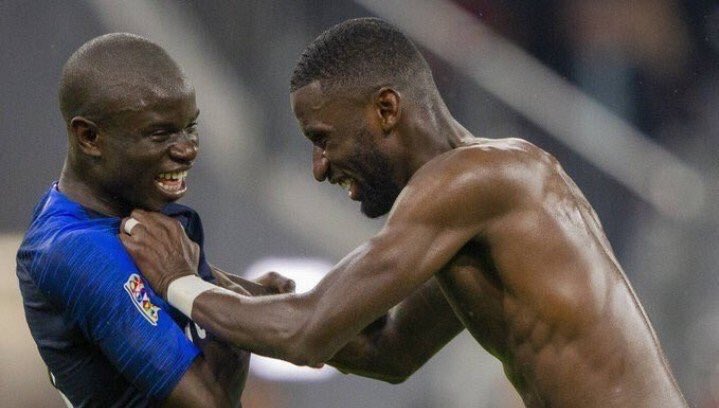 I almost forgot oo... While Kidd was running madd throwing shades, Ozo wasn't online.. As baba show like thisHe reply the pikin with shade wey go Harvard...Omo, today was something else abeg