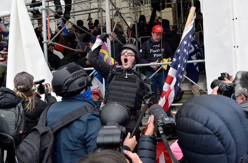 285PAC's tweet photo. Trump still continues to incite with his false claims. 

18 U.S. Code § 2383 - Rebellion or insurrection

Whoever INCITES, sets on foot, ASSISTS, or engages in any rebellion or insurrection... #CapitolBuilding #CapitolHill #America #Trump #25thAmendment #insurrection #Congress https://t.co/DMFTjXUsSE