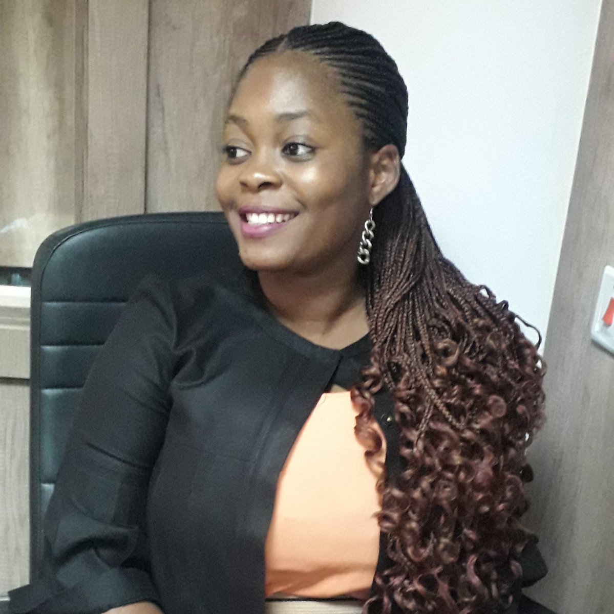 WhitneyAgbo's tweet photo. #NewProfilePic https://t.co/nkPCbxuDCd
