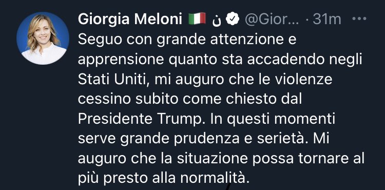 Mentre negli USA i repubblicani lo chiamano golpista, in Italia c’è una fan di Trump che sostiene che bisogna fare come dice lui.

Da fascisti su Marte per questa sera è tutto.