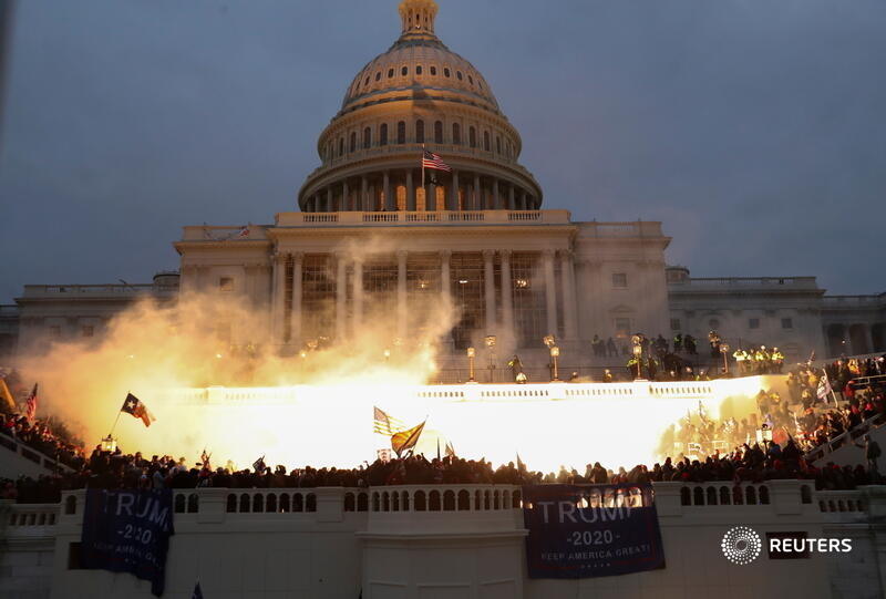 An explosion caused by a police munition at the Capitol Building in Washington. Follow live:  http://reut.rs/2MBYaHz&nbsp;   @LeahMillis