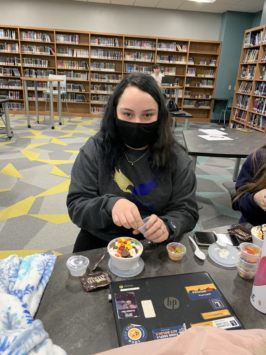Winter Ac Dec treats!! Students enjoyed make your own Ice Cream Sundaes! <a href="/JohnZesiger/">Dr. John W. Zesiger</a> <a href="/mvmathguy/">Mr. Owens</a> <a href="/MV_Knights/">Moshannon Valley SD</a>
