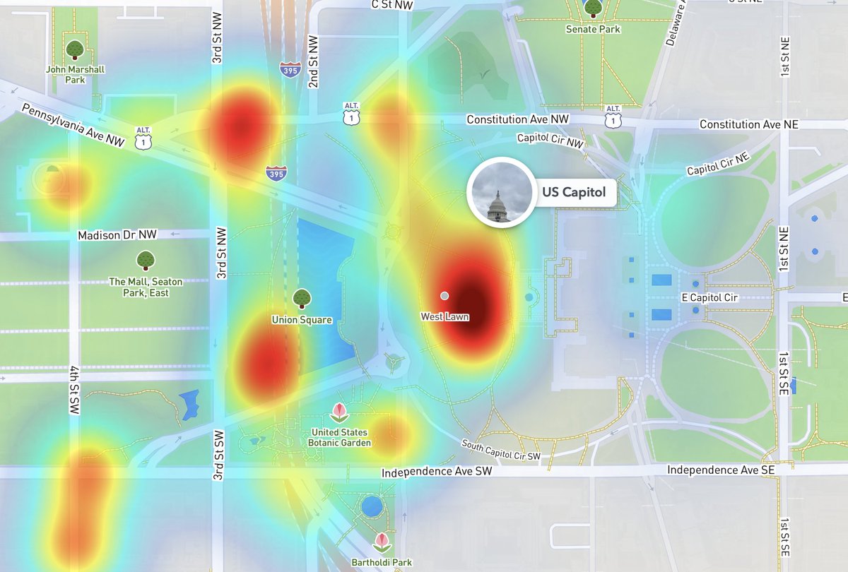 zooming out a bit, the crowds seem to be falling back to outlying parks, but not necessarily dispersing.