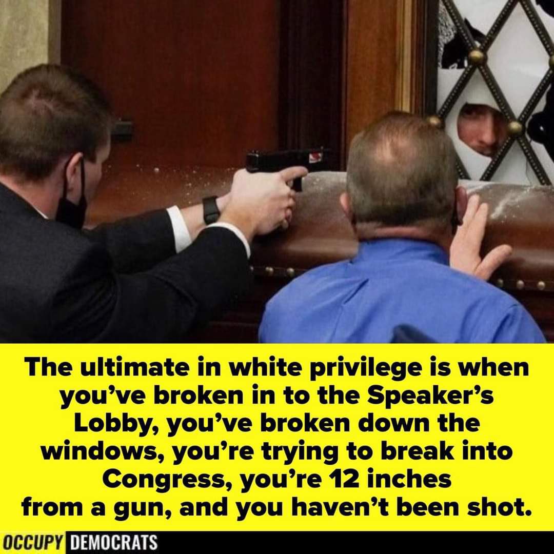 Erwiee's tweet photo. Wake up people #WOKECULTURE https://t.co/kfgBXQgU38