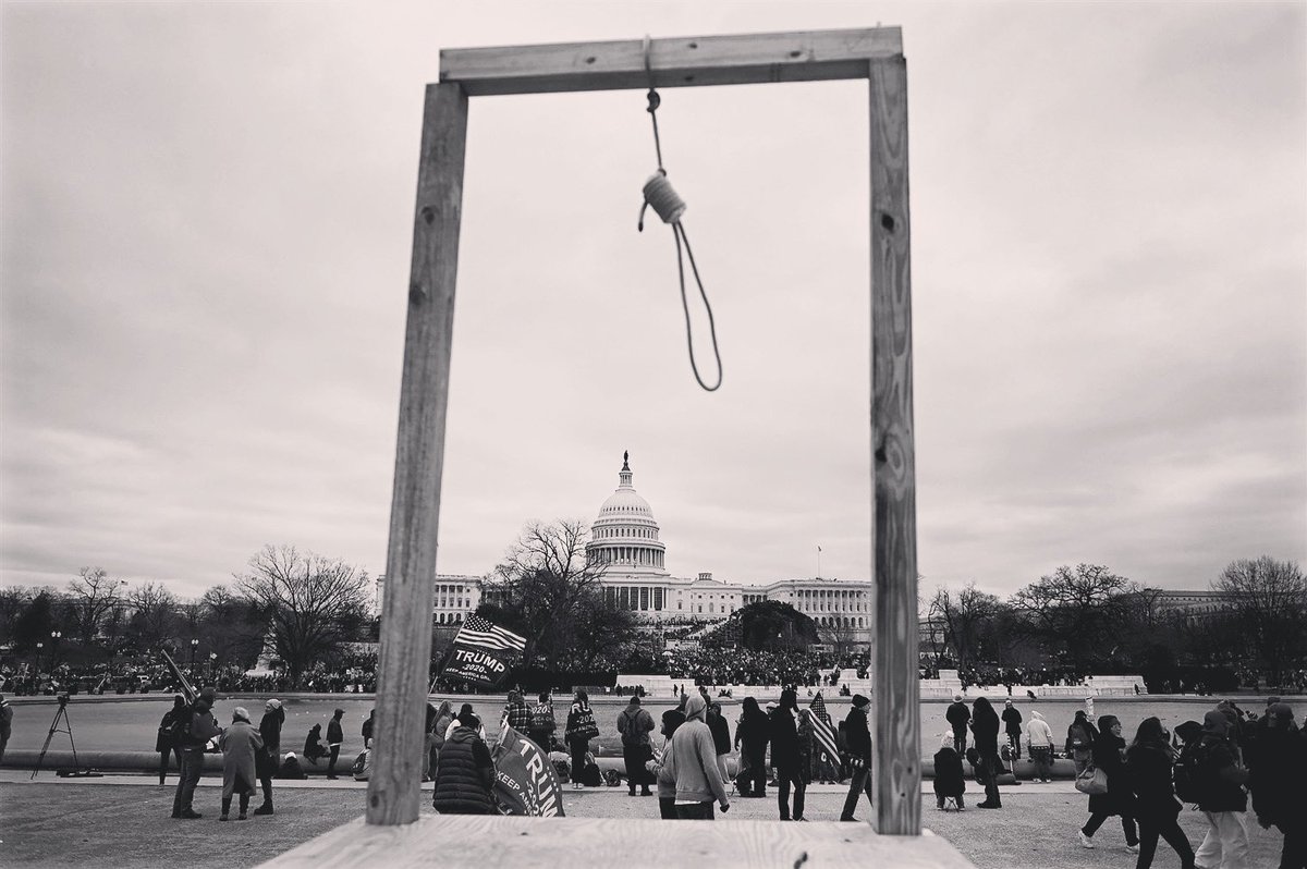 farassiraj's tweet photo. They brought a noose #nufsaid https://t.co/umrfOu90Up