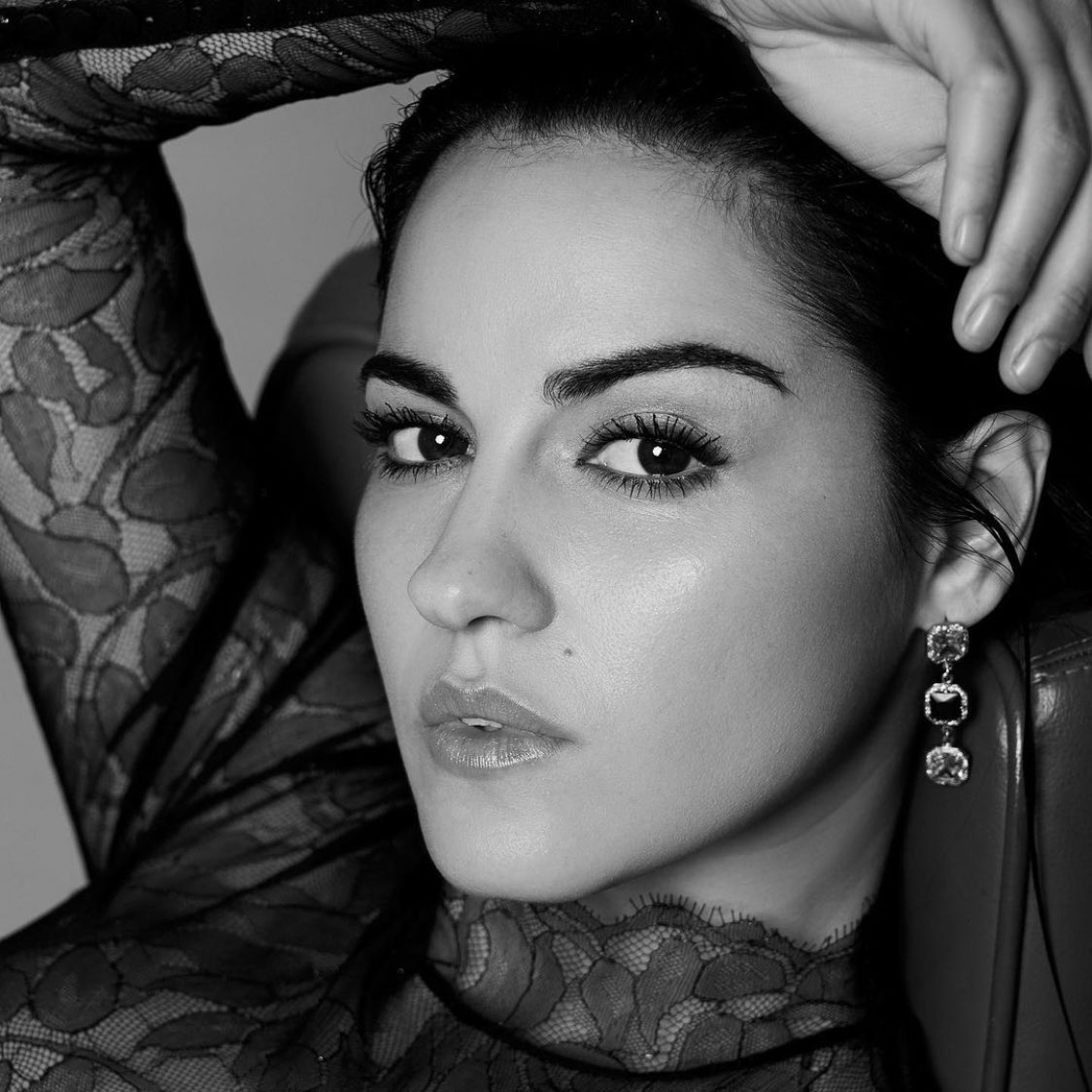 maiteperroni's tweet photo. Shoot for the moon... ✨2021 🌟 Cuáles serán esas metas a las q se comprometerán y q VAN a lograr en éste año? Los leo 👇🏼❤️ https://t.co/QPOneHMYHO