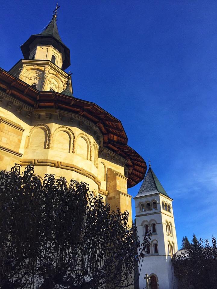 AlexV_Andrei's tweet photo. Acum 2 ani, la Mănăstirea Putna

#Putna #Monastery #Nepsis #NepsisPhoto https://t.co/PhUkUxAOs8