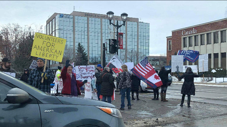 If anyone doubts that we have a problem with authoritarianism here in Alberta, here’s a photo of pro-Trump demonstrators in Red Deer today. Recent polls suggest nearly a third of Albertans say they would vote Trump if they could.
