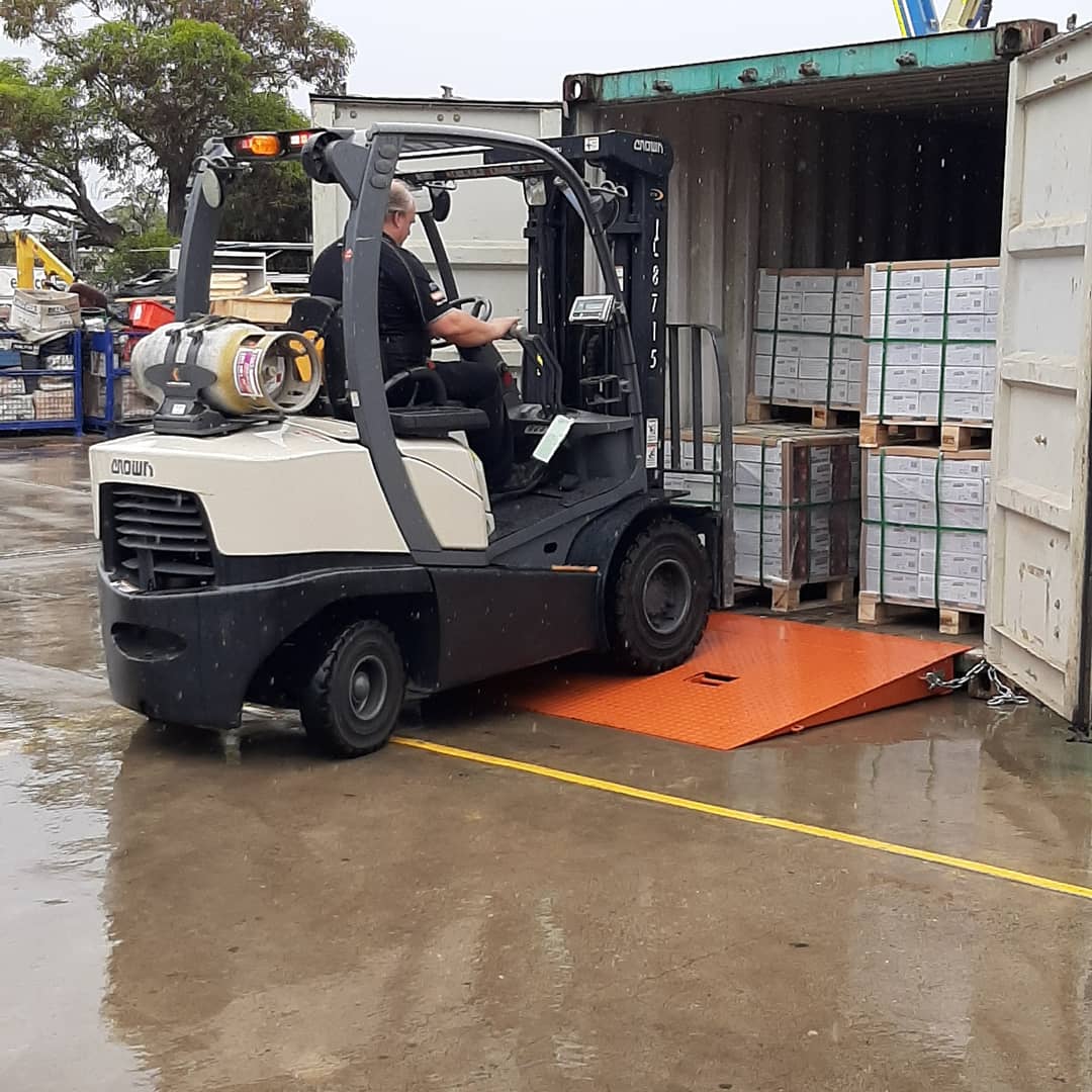 WESS_Welding's tweet photo. W.E.S.S. Mig Wire arrives
#mig #welding #wire https://t.co/K8es9GOodh