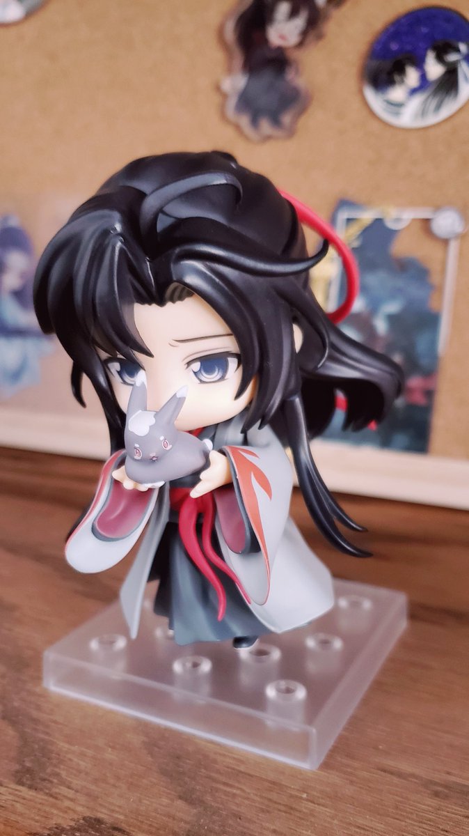 koujaaku's tweet photo. @CaiyiMarket, thank you SO MUCH for allowing me to purchase the MDZS manhua and give a Yiling Laozu WWX nendo* a home! 🥺🙏🏼

(*he's heartbroken bc I haven't yet been able to find a LWJ nendo... 💔) https://t.co/fpN5ujUDJ1