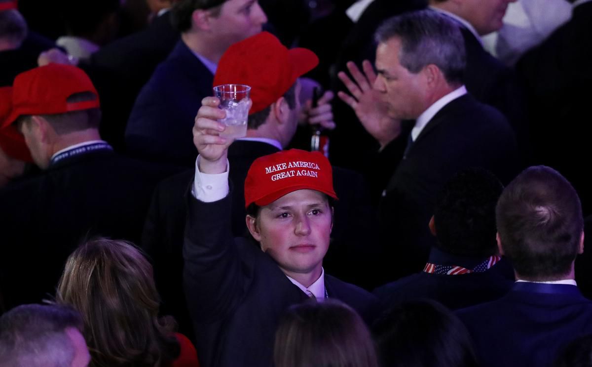 We have yet to hear from Alberta's Minister of Agriculture and Forestry Devin Dreeshen today, who volunteered for Donald Trump's campaign in 2016 (before Dreeshen was elected). Dreeshen has never denounced the President. I have reached out to his office. #ableg #abpoli