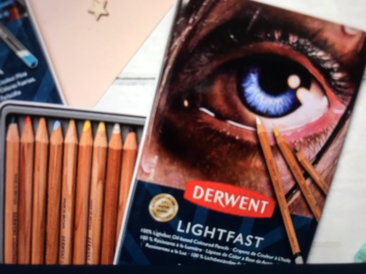 Colour over to <a href="/derwentart/">Derwent Art</a> #Cumbria from @MadeinGB2013 🇬🇧to <a href="/UnibuUnderwear/">Unibu</a> <a href="/JaneBlairArt/">Jane Blair Art</a>