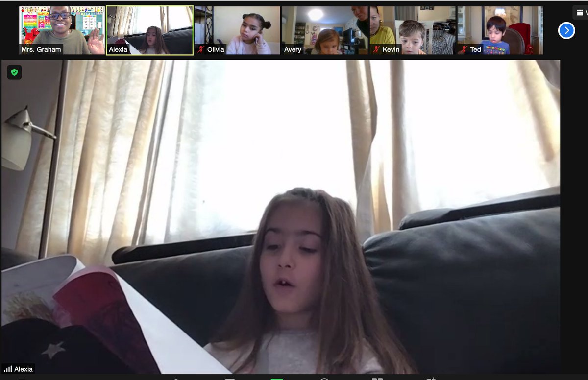 MRSSGRAHAM2's tweet photo. Thank you @learningbee20 and @MsRobertsENL for coming to listen to our virtual kindergarten writers read their amazing books. You made them feel super proud of their work!!! We appreciate you so much!!!❤️ https://t.co/pda9FULb9g