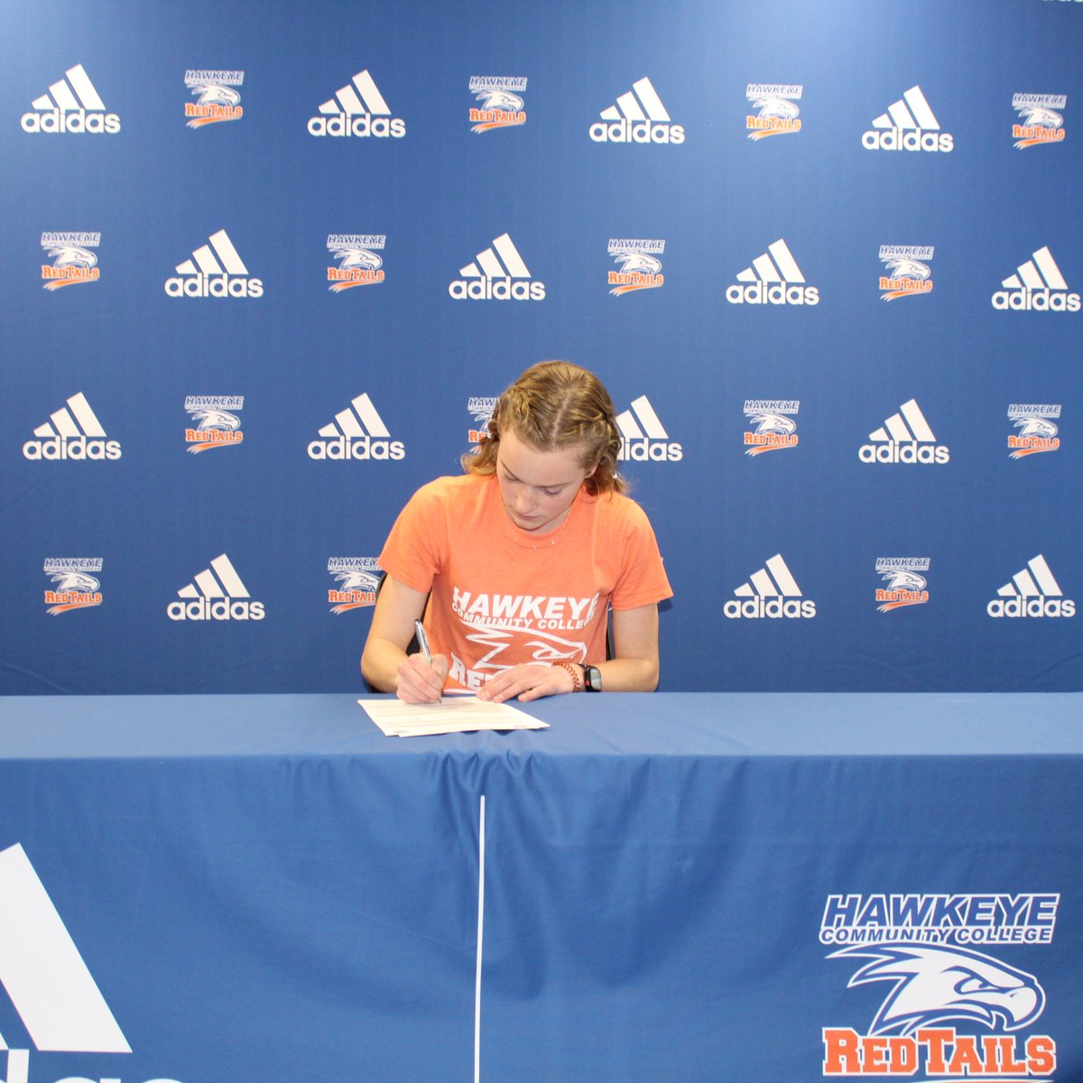 RedTailTrackXC's tweet photo. The RedTails Track &amp; Field/Cross Country Teams would like to welcome Emma Hoins from Waverly Shell Rock to the RedTails Family!  

Emma has earned multiple All State honors for Cross Country along with Being All State in the 1500m and 3000m for Waverly Shell Rock. #RedTailsRising https://t.co/Fe1Qc6I5BX