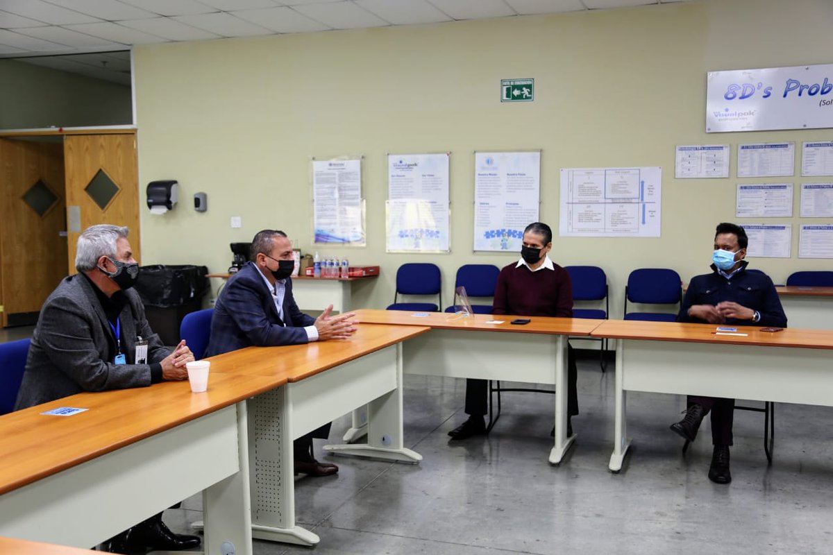 PerezBehr's tweet photo. Sostuvimos una reunión de trabajo con Rod Steinger, Presidente de NEXIMEX, Salvador Castro, gerente de la planta y su equipo de trabajo, con quienes refrendamos una agenda de trabajo en beneficio del crecimiento económico de la localidad.
#HoyTodosPorTijuana #SEDETI https://t.co/u2afzJM2w5