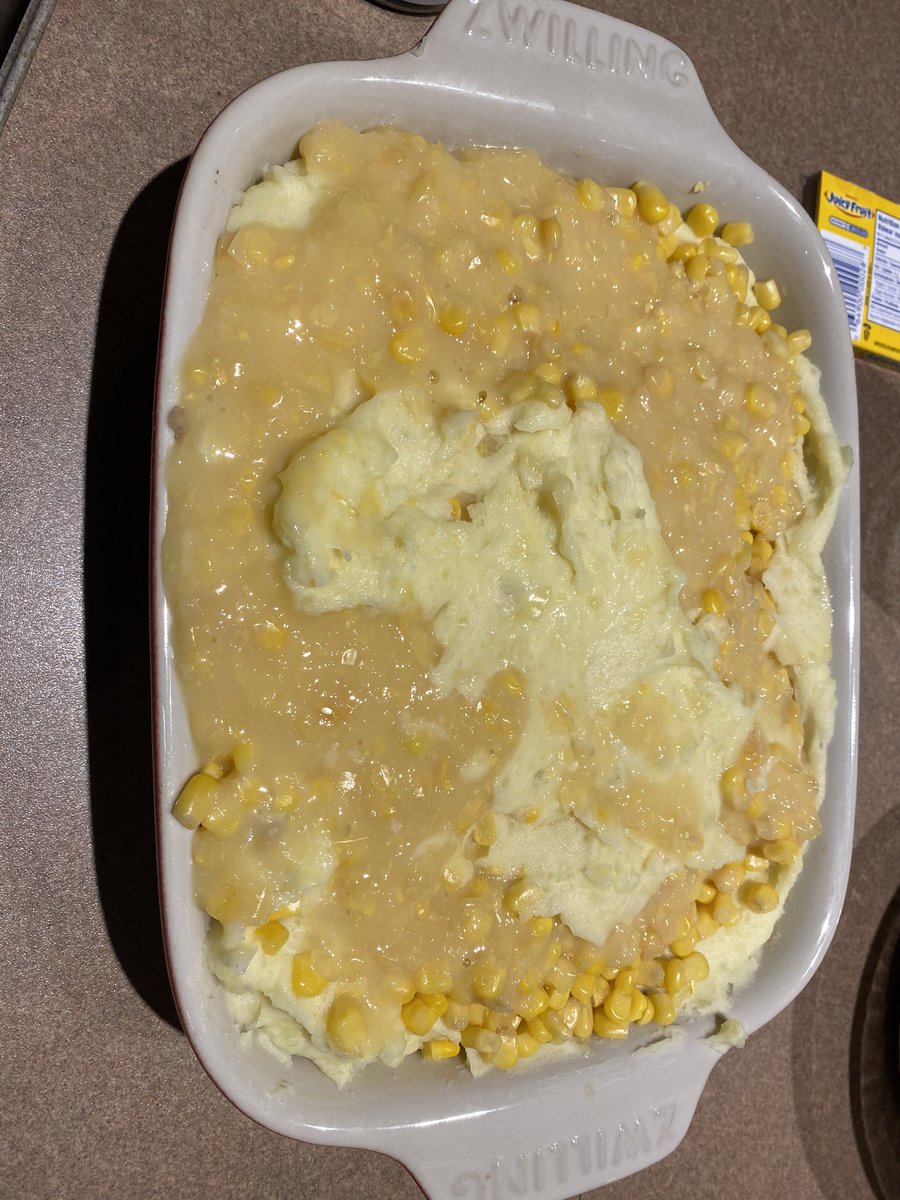 fredericpierre's tweet photo. Quand ton pâté chinois est une image de ta journée 😫😫😫
Steak-Blé d’inde-Patate ❌
Steak-Patate-Blé d’inde ✅
Môman de la Petite Vie ne serait pas fière de moi ☹️
#GrosFail
#JétaisDistrait https://t.co/JlhYWXSkXb