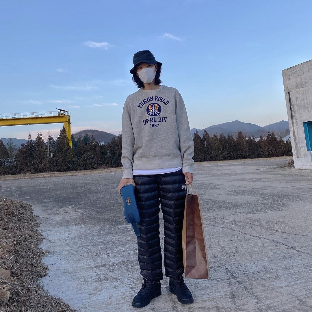 210107 ryusdb #류준열 #RyuJunYeol
instagram.com/p/CJuQk0eJnBU/…