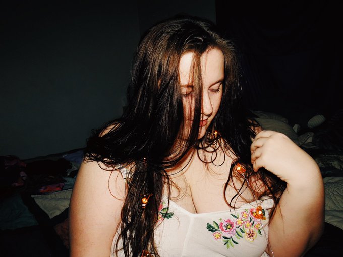 Link in bio go sub to my onlyfans 😘 #onlyfans #subscribe #sugarbaby #RETWEEET #sugarbabyneededtobespoilt<a href="/tag/onlyfans"class="tags">#onlyfans</a><a href="/tag/thick"class="tags"><span>#thick</span></a><a href="/tag/bbw"class="tags"><span>#bbw</span></a><a href="/tag/plussize"class="tags"><span>#plussize</span></a><a href="/tag/sugarbaby"class="tags"><span>#sugarbaby</span></a><a href="/tag/subscribe"class="tags"><span>#subscribe</span></a><a href="/tag/retweeet"class="tags"><span>#retweeet</span></a>