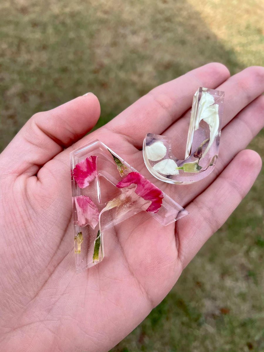 alyssaelainedtx's tweet photo. Hey Twitter! Let me update you. 🤩

** Orders are still closed! I will be slowing down on orders this year to finally put my cosmetology license to use. Until I figure out a routine.. orders will stay closed! ❤️ https://t.co/4QnF5vf1Hm
