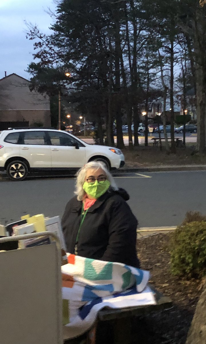 RockledgePWCS's tweet photo. Thank you Mrs. Wiesner for providing another curbside library book check-out on this cold winter evening! We appreciate what you are doing for our students! πππππ @beth_wiesner #ReadToSoar https://t.co/zVIBKUU56h