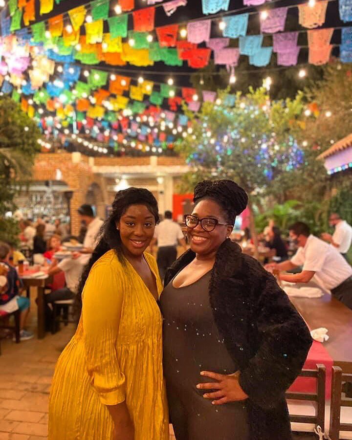 rest_los3gallos's tweet photo. “Feeling like I am in Disney movie Coco” Karen Sampson, December 29th 2020
Like Disney we love to create magic!
Reservations at (624)130-7709
#lostresgallos #caborestaurant #mexicandecor #mexicanexperience #creatingmemories #cocomovie #happycustomers #cabosanlucas https://t.co/RdENeqLS1T