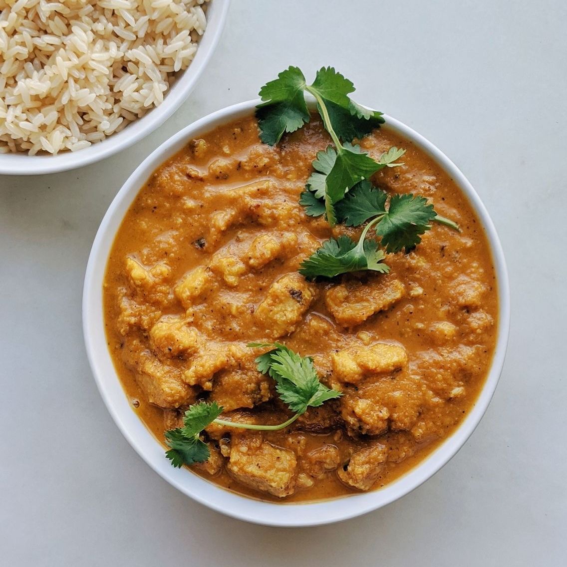 alphafoods's tweet photo. Recipe 4/21: Chik'n Tikka Masala π Get the full #plantbasedrecipe on IG @AlphaFoods and follow along for daily plant-based recipes that are ready in 30 mins or less!
We're loving this comforting dish loaded with creamy sauce and chunks of our Chik'n Strips. #MeatlessMadeEasy https://t.co/q2cNXipwvl