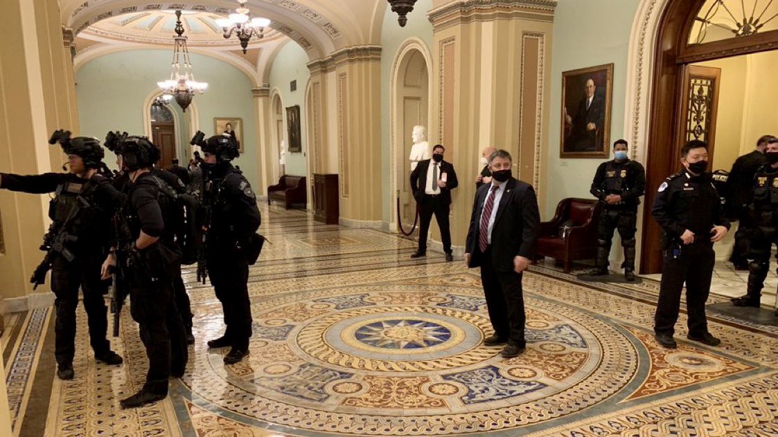  @GarrettHaake, “Heavily armed counter-assault teams standing guard just off the senate floor.”  https://twitter.com/kellyo/status/1346978295007432704