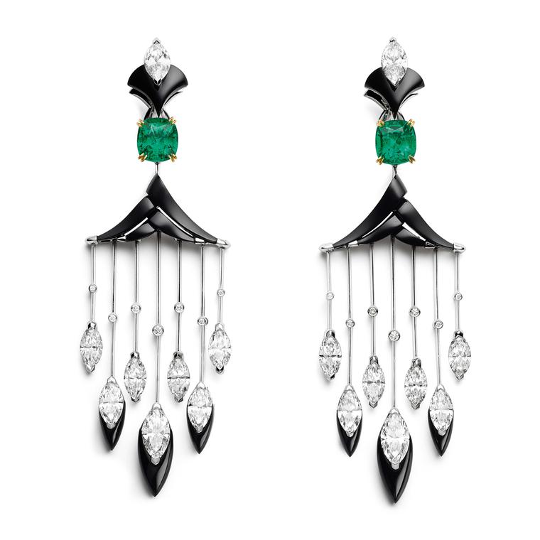 Onyx, diamond, and emeralds, from Chaumet. Fuck yeah, love me some deco.