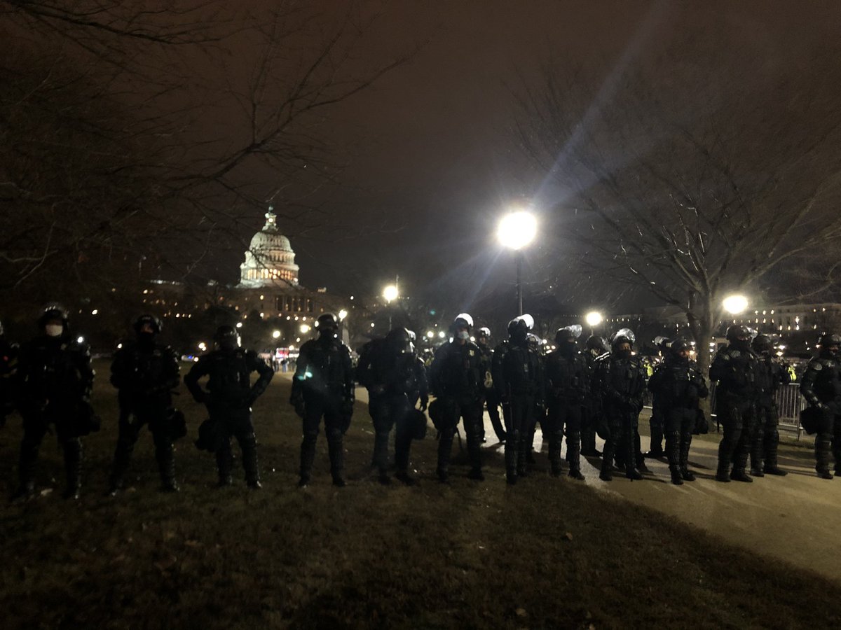 Police line has pushed a handful of lingering protesters by the Capitol now. Hearing from colleagues that arrests are underway, but I don’t have eyes on it from here.  #DC